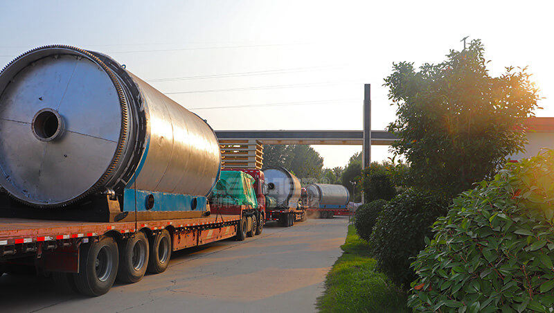 油泥熱解設備裝車發貨 (2) 油泥熱解設備裝車發貨